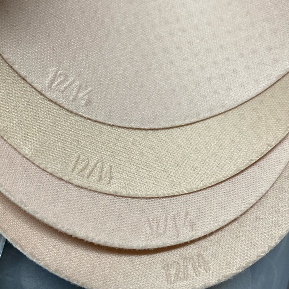 ❤️ Four Lululemon Bra Insert Pads Size 12/14 NWOT - Picture 3 of 3